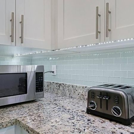 Heated Pool I Soundproof Home I Firepit I 630Mbps ฮอลลีวูด ภายนอก รูปภาพ