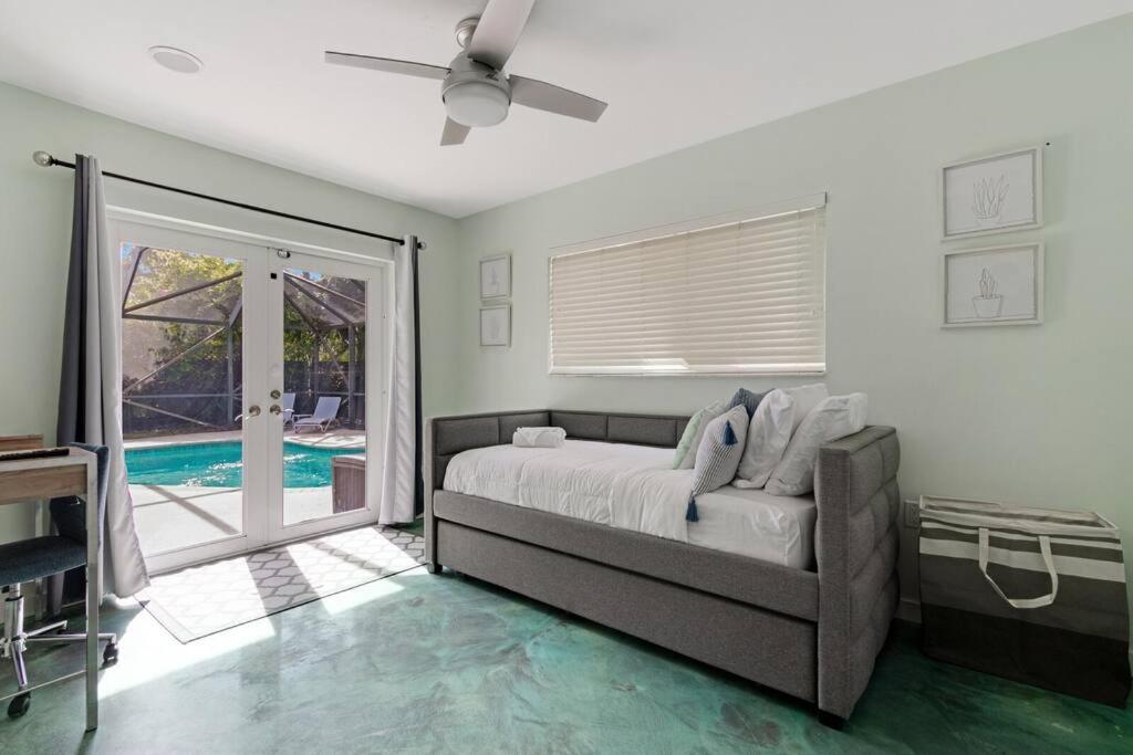 Heated Pool I Soundproof Home I Firepit I 630Mbps ฮอลลีวูด ภายนอก รูปภาพ